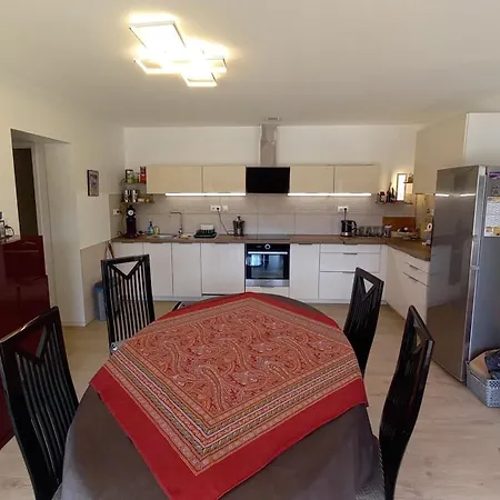 Maison Neuve, Au Calme Et Tres Agreable Διαμέρισμα